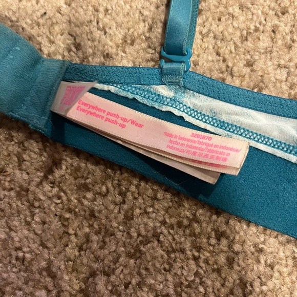 PINK Bra - Picture 3 of 3